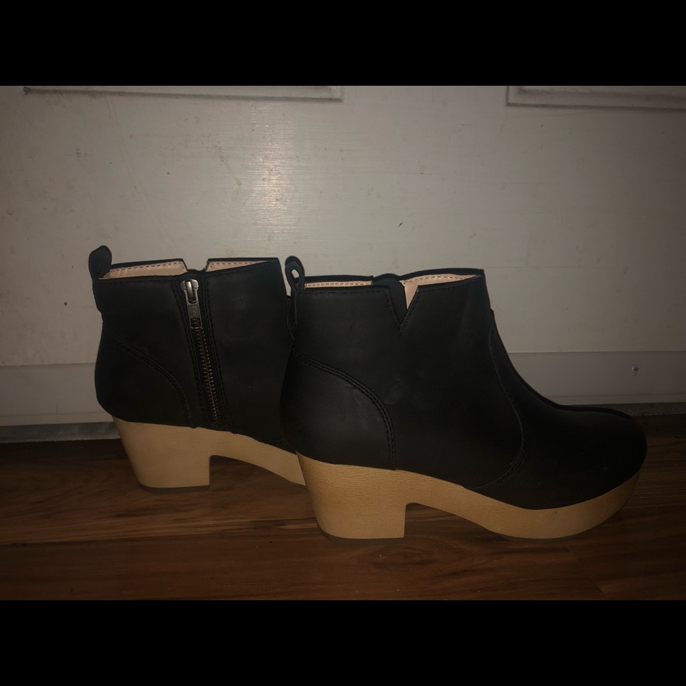 charcoal grey ankle boots